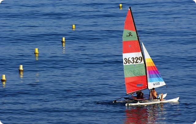 Katamaran segeln vor der Insel Poel auf der Ostsee
